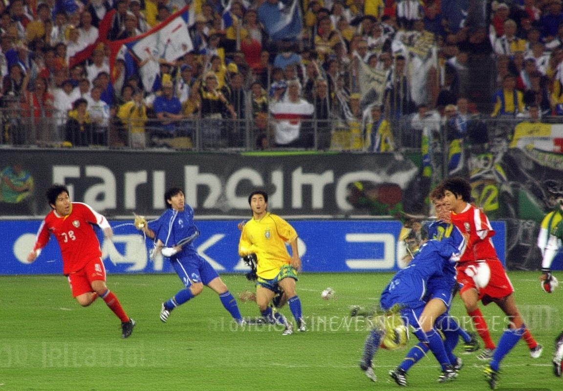 2006世界杯日巴巅峰对决：罗纳尔多与卡卡传奇之战