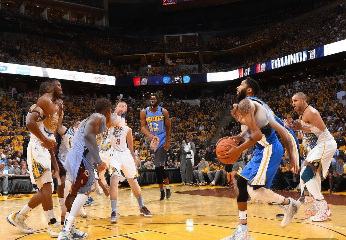 2016季前赛：勇士掘金强强对决，激情碰撞回顾